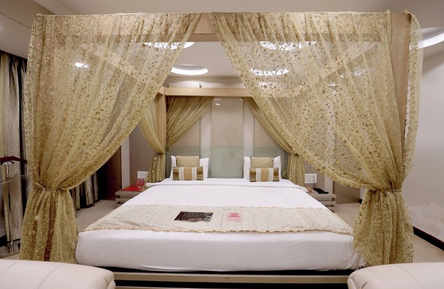 Bizz The Hotel