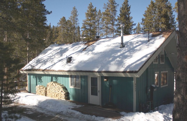Black Bear Crossing By Peak Property Management
