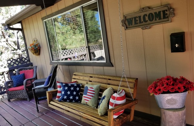 Negro Bear Lodge - Cabin acogedor y moderno en el tranquilo Barrio Munds Park