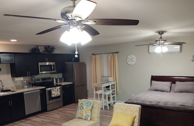 Black Canyon Casita - Tranquility Outside the City
