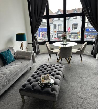 Black Horse Apartments