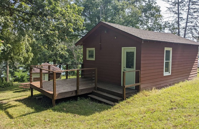 Black Oak Cabin - Lake Access & Pet Friendly