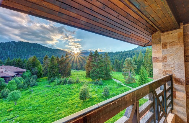 BlackBox Studio Charming 1-bedroom apartment in enchanting Pamporovo with WiFi