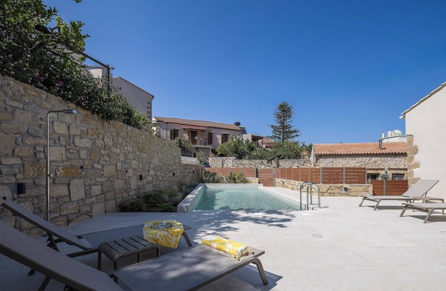 Blend of Traditional Elegance and Modern Comfort by etouri