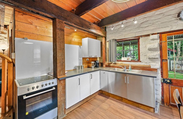 Blerick Mudbrick Cottage - Spa y serenidad