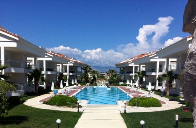 Blissful popular 2 bed home in 5 star location