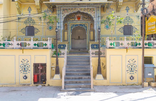 Bloom Boutique - Chelon Haveli
