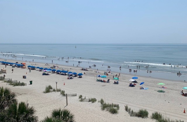 Blu Atlantic Oceanfront Hotel & Suites