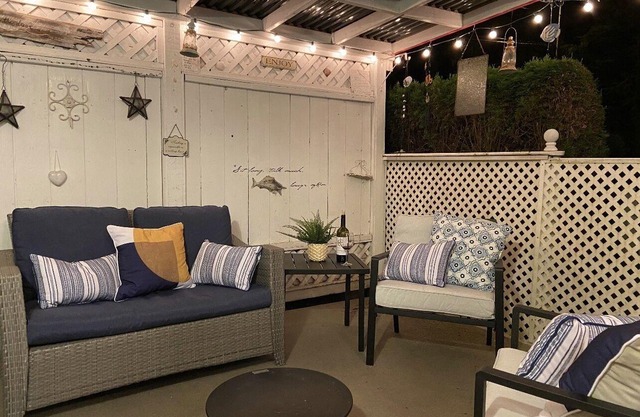 Blue Beach Bungalow: Play. Relax. Repeat.