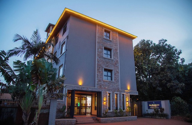 Blue Berries Hotel