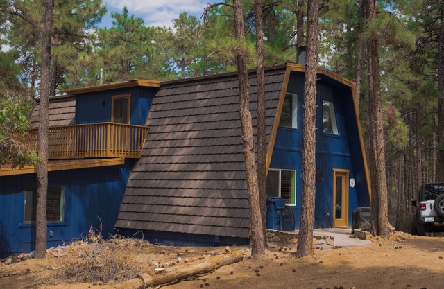 Blue Bird Cabin