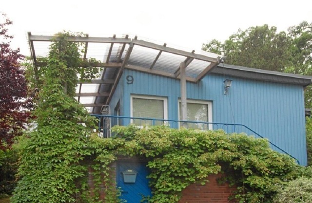 Casa azul en el lago para 4 personas
