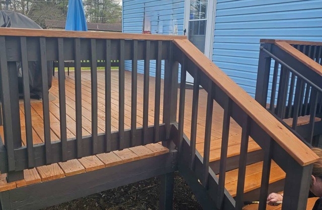 Blue Cottage With Game Room Deck & Hot Tub
