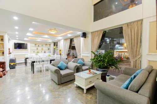 Blue Diamond Airport - Sân Bay Tân Sơn Nhất
