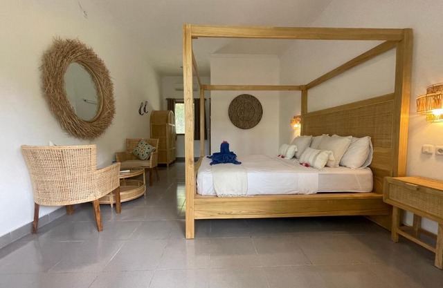 Blue EmOcean resort