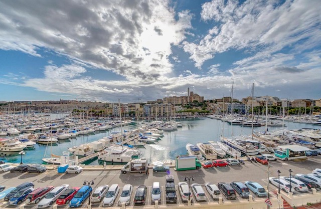 Blue Harbour, Marina View 2 Bedroom Apartment
