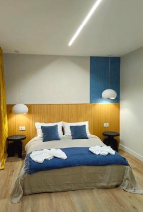 Blue Haven Studio, Rezerva acum studio cu Design Interior pe comanda, Incalzire Pardoseala, Apa filtrata, Cafea, Ceai, Parcare publica Gratuita