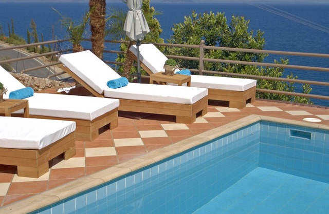 Blue Horizon Suites