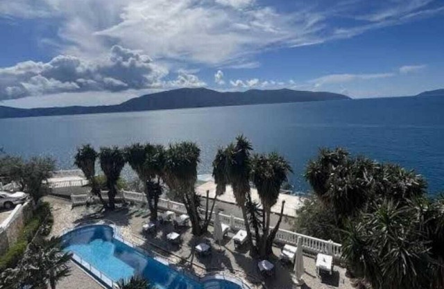 Blue Hotel Holiday