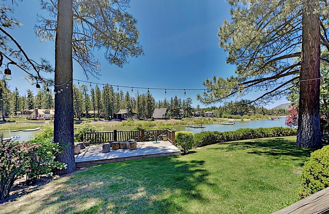 Blue Lagoon Lakefront - Lakefront, Pool Table, Dock, Outdoor Patio Area