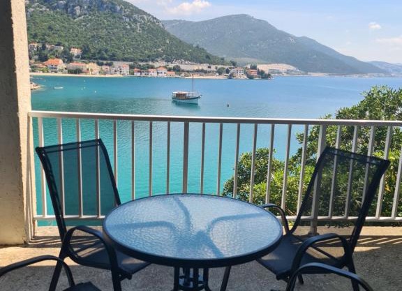 Blue Lagoon Studio Apartments