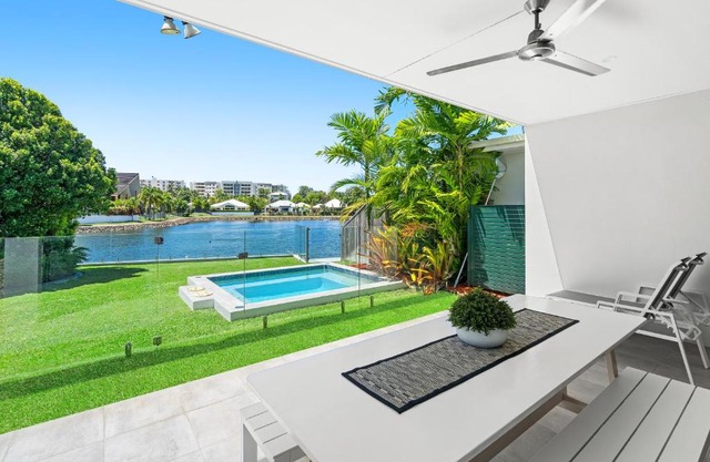 Blue Lagoon Villas