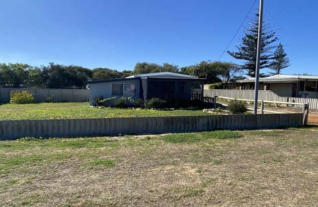 Blue Marlin - Gorgeous beach cottage home