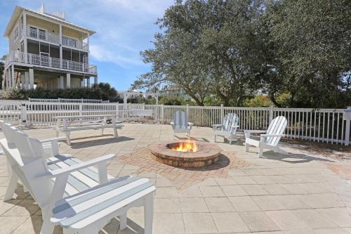 Blue Moon by Pristine Properties Vacation Rentals