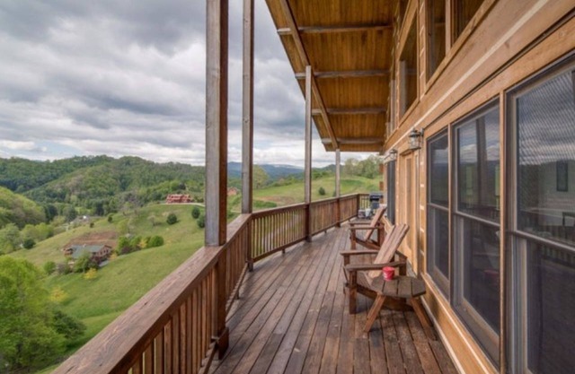 Blue Moon Lodge, hermosas vistas, a 10 minutos de Boone!