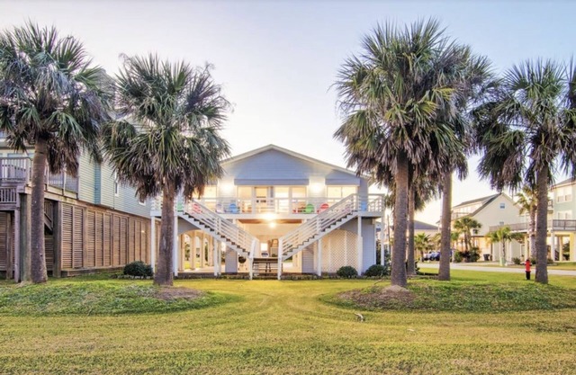 Blue Pearl Beach Cottage