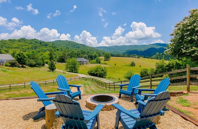 Blue Ridge farmhouse with amazing mountain view, hot tub, firepit & decks