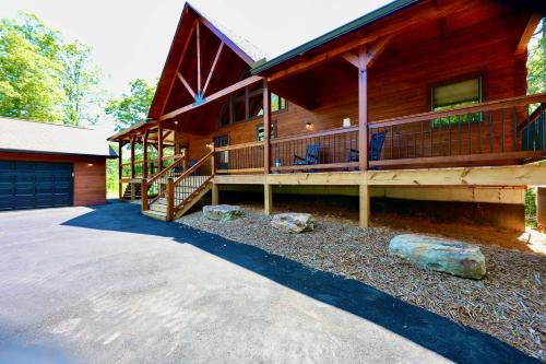 Blue Ridge Retreat on Wolf Creek