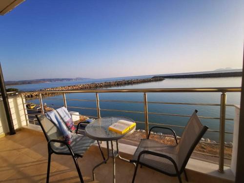 Blue Sea Apartment, Seaside