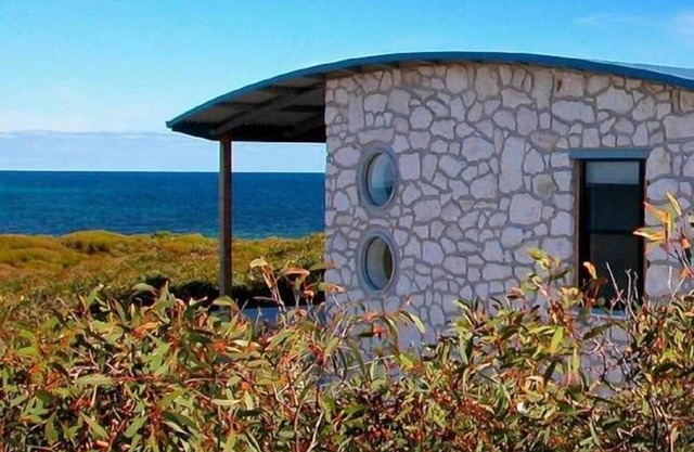 Casa de playa de mares azules