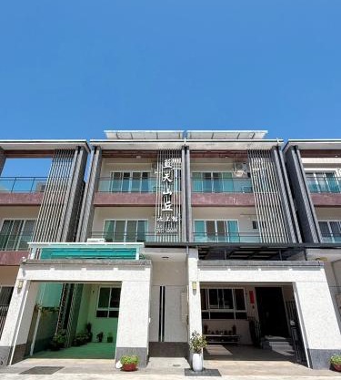 Blue Sky Hill Chishangkan B&B