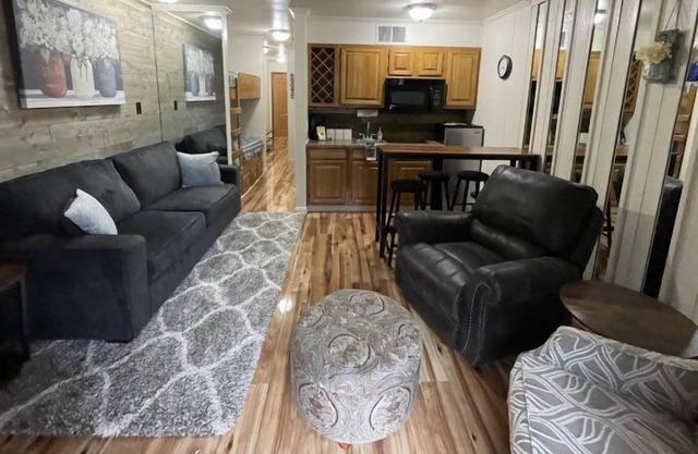 Canyon Creek Condo # 134 - Cosy Cabins Real Estate, LLC.
