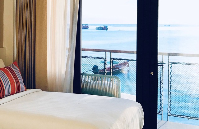 Blue Tao Beach Hotel
