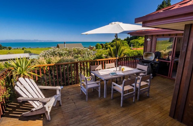 Blue Views - Pohara Holiday Home