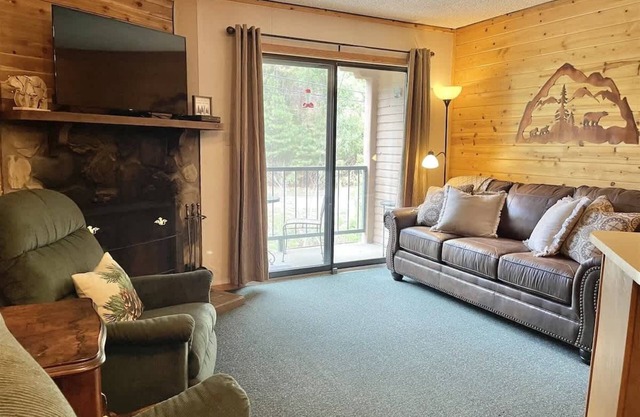 Canyon Creek Condo # 228 - Cosy Cabins Real Estate, LLC.