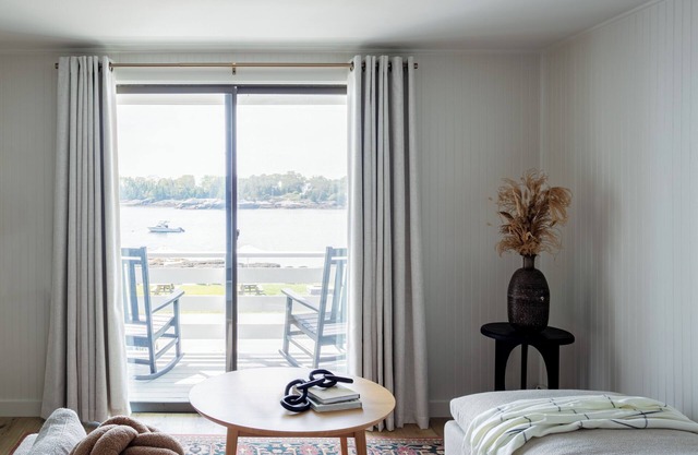 Bluebird Ocean Point Inn