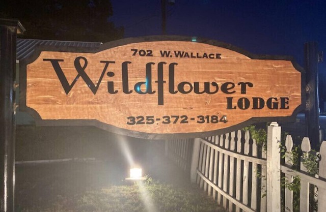 Bluebonnet Suite @ Wildflower Lodge