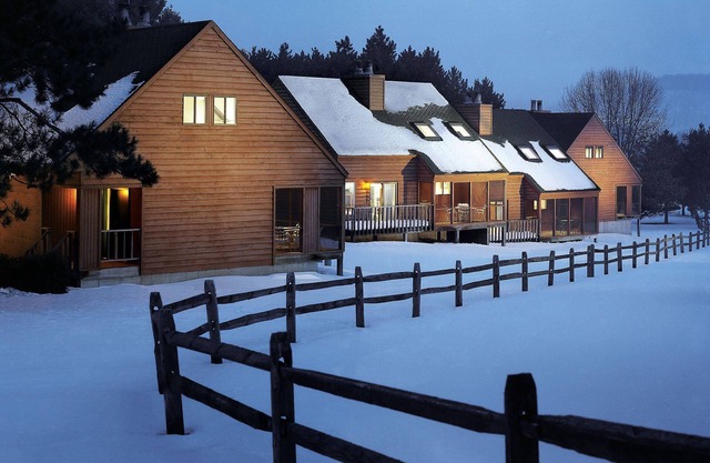 Bluegreen Christmas Mountain Village, an Ascend Resort