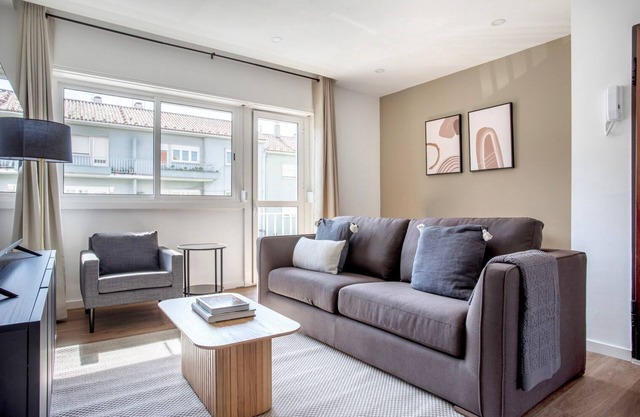 Blueground | Alvalade, fully furnished