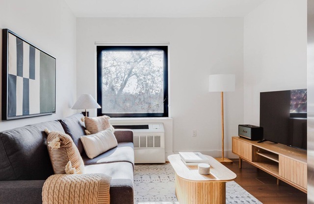 Blueground | Clinton Hill, gym & AC, nr park