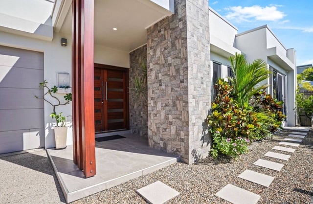 Bluewater Escape at Harbour Drive- Luxury Coastal Retreat with Private Pool | Family & Pet-Friendly