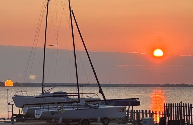 Bluffton Breeze Cottage- Peaceful Escape between two iconic lakes