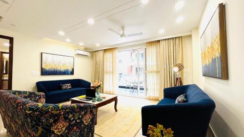 BluO Elegant 4BHK Saket - Lift, Balcony, Parking