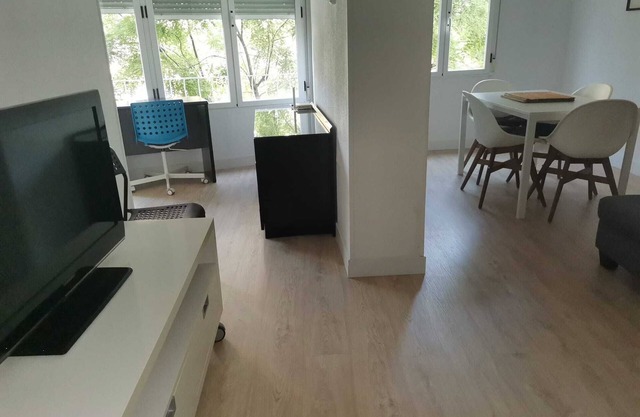 BnB Retiro - Habitación Privada en un Apartamento Compartido