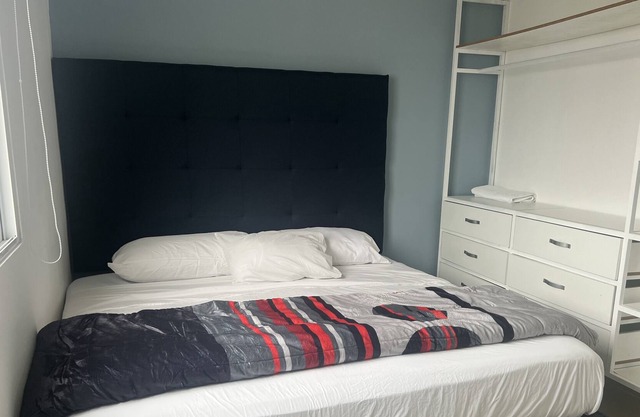 BNB SUITES