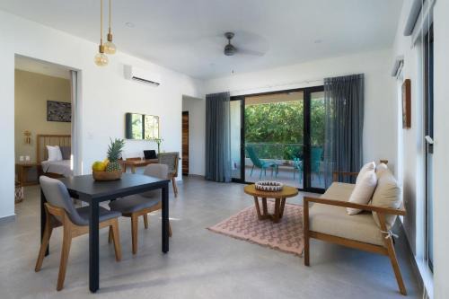 Bo Jungle - Steps to Tamarindo Beach - Surf Pool 3